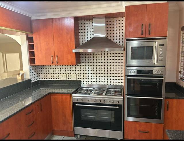 4 BEDROOM PROPERTY TO RENT IN WATERKLOOF